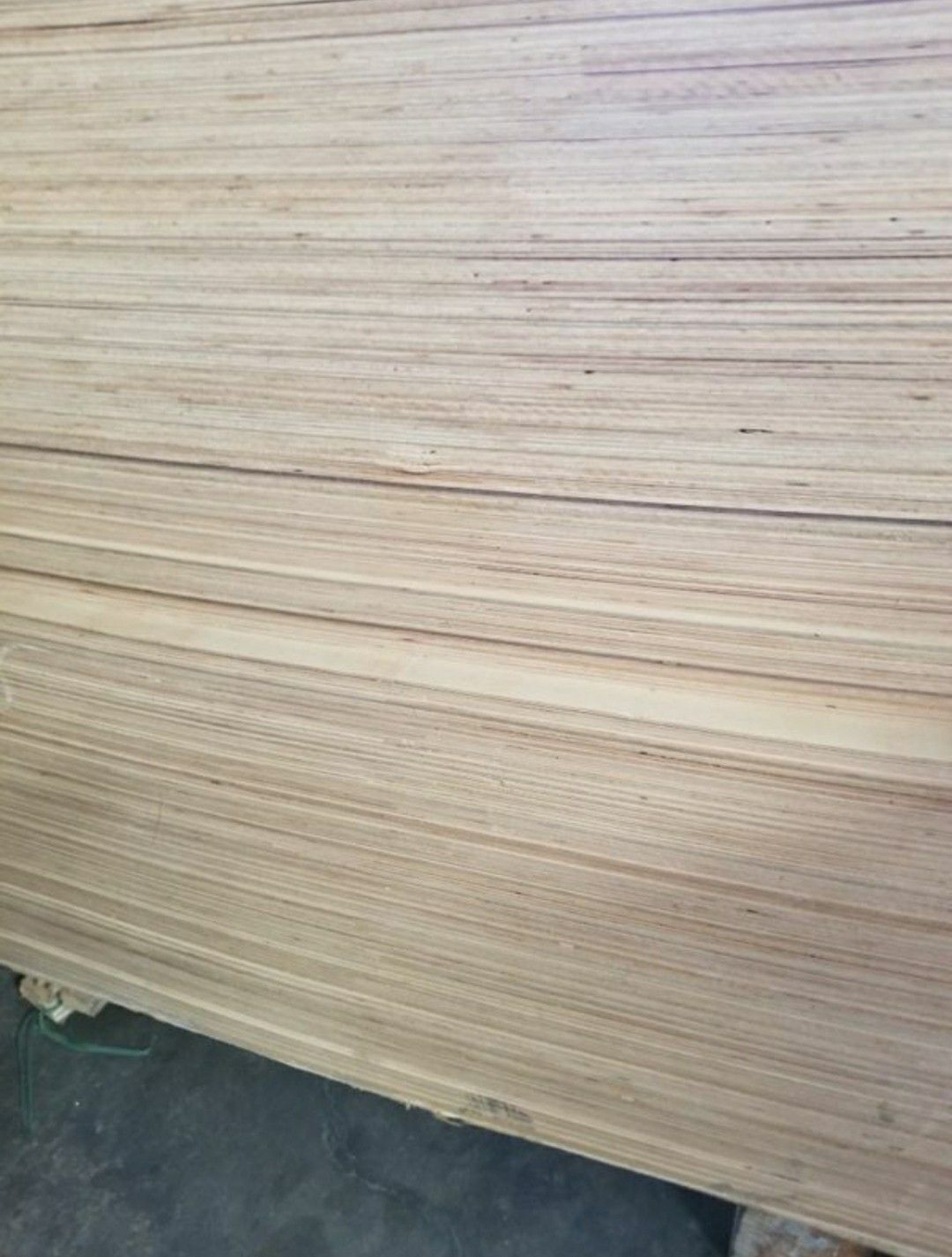 1/8" luan mahogany plywood 4'x8' sheets for Sale in Phoenix, AZ OfferUp