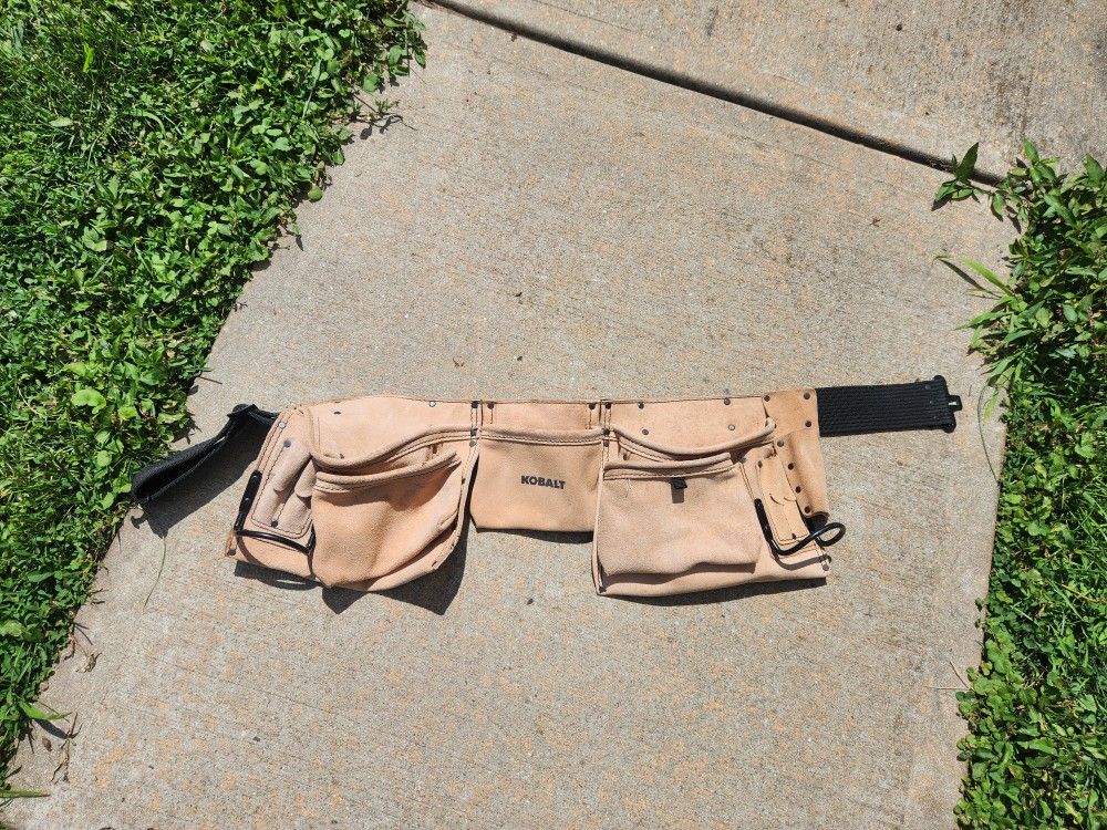KOBALT LEATHER CARPENTER BELT APRON. LIKE New