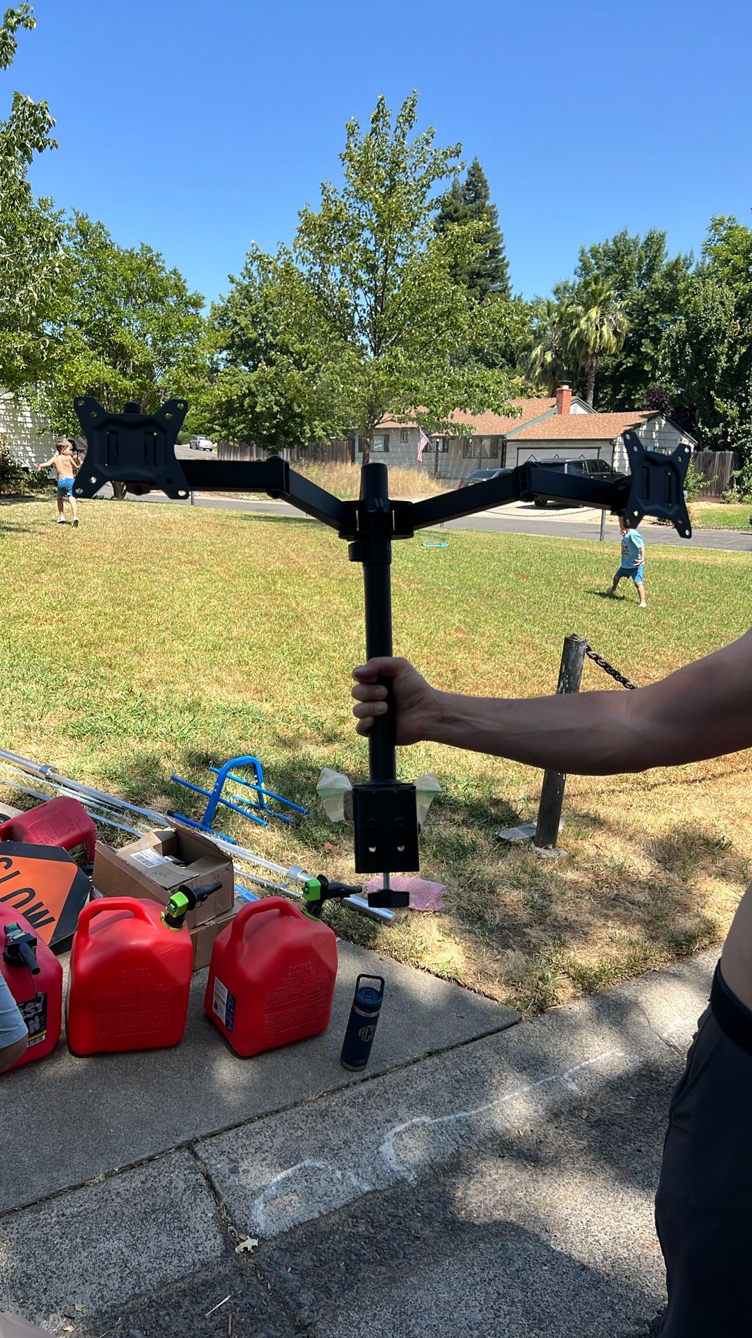 Dual Arm Monitor Mount