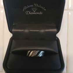 Silver and onyx men ring