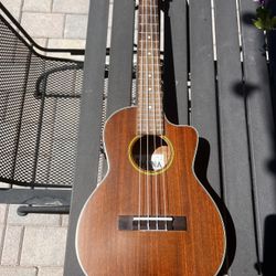Tenor Ukulele 