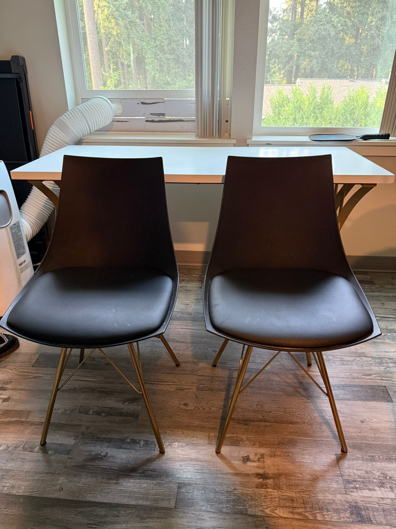 Table With Chairs