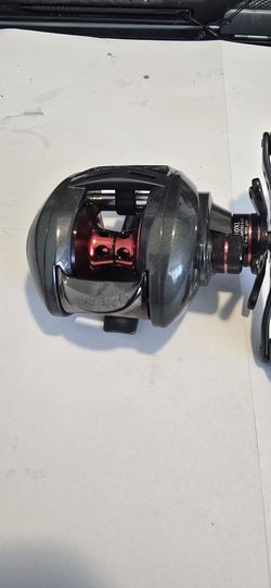 Pinnacle Alyssa XLT Baitcast Reel 6.2:1