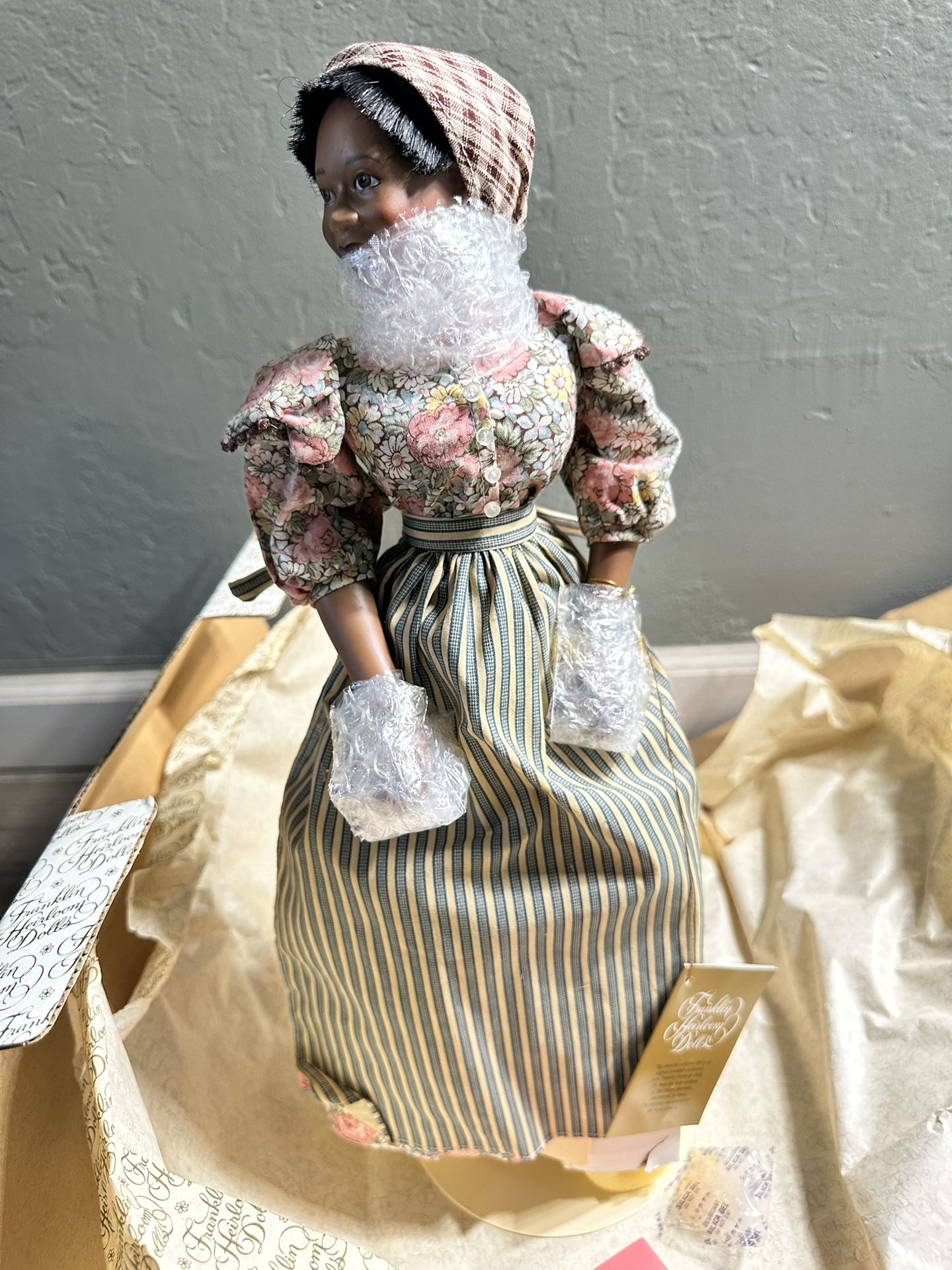 Franklin Heirloom Gone with the WInd Collection Porcelain Prissy Doll