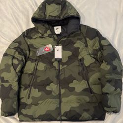 Nike Sportswear Therma-Fit Windrunner Camo Puffer Jacket