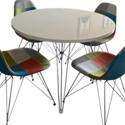 Dining table and 4 chairs