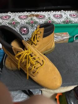 Very good brand new leather boots size 12