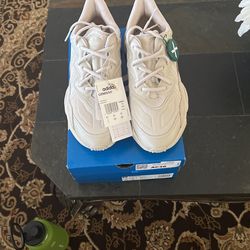 Men Adidas OZWEEGO