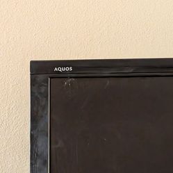 LAST CHANCE!!! $45 "Sharp" Aquos 40" LCD flat screen TV $45