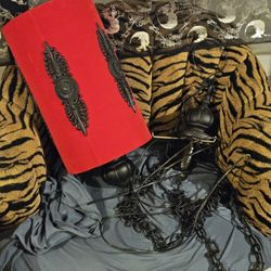 Wynters Treasures Vintage And Antique Store 