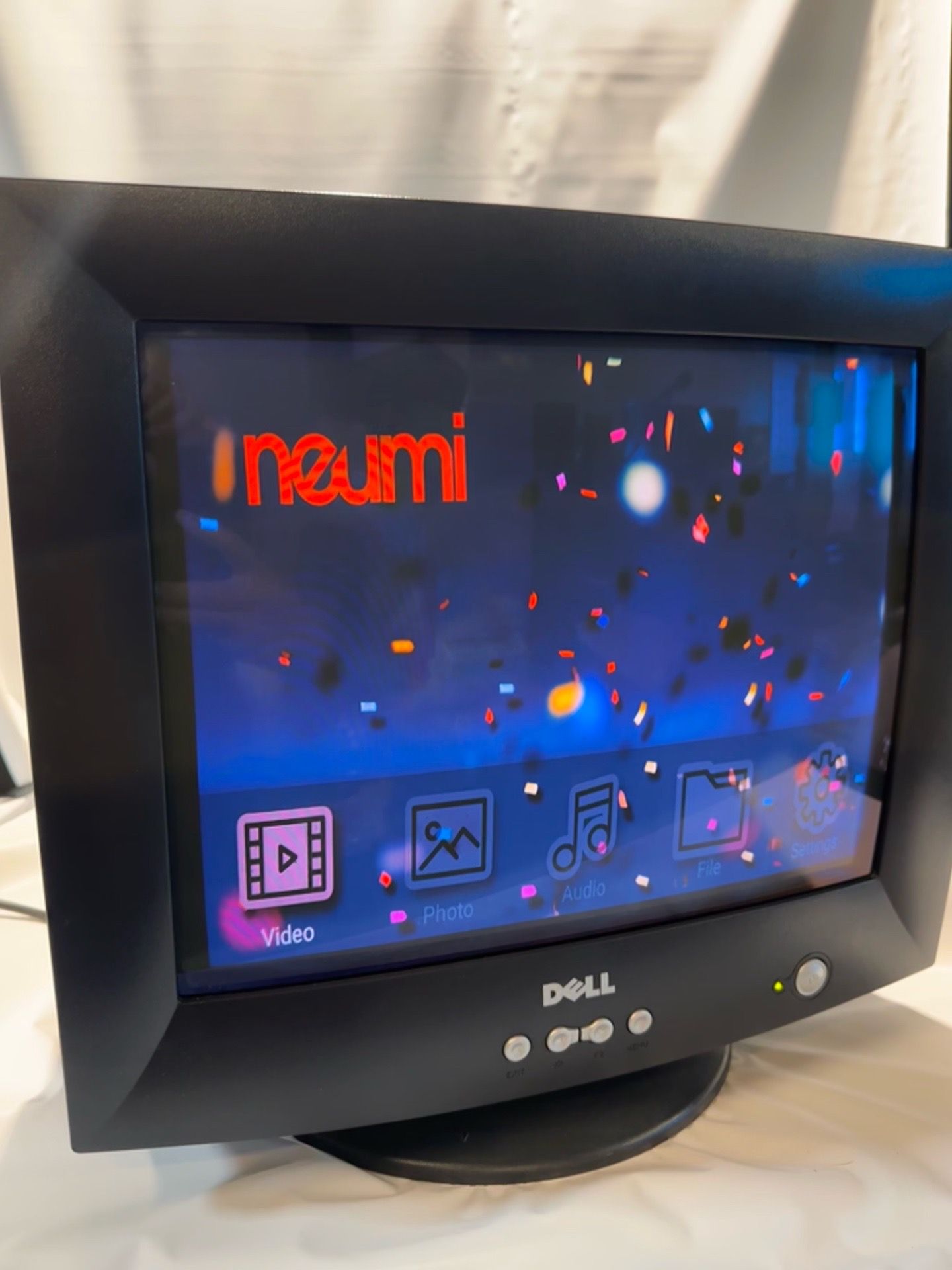 Dell E773c 17" CRT VGA Retro Gaming/Computer Monitor + HDMI Adapter-Tested/Works