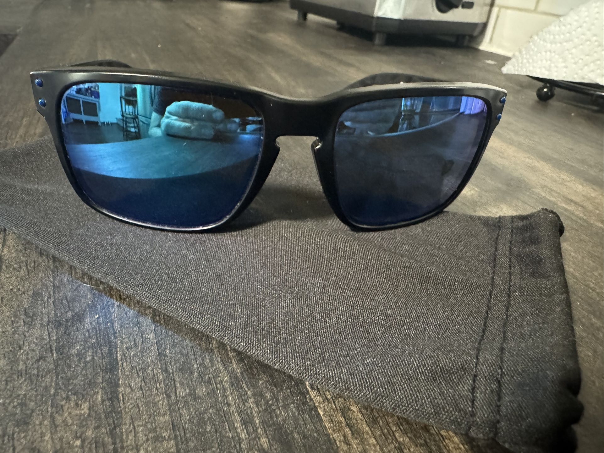 Holbrook Oakley Sunglasses