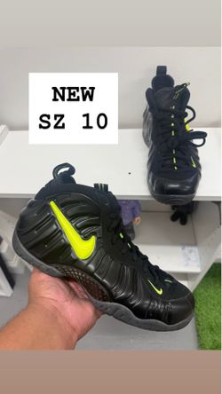 NEW Nike Air Foamposite Voltage SZ 10
