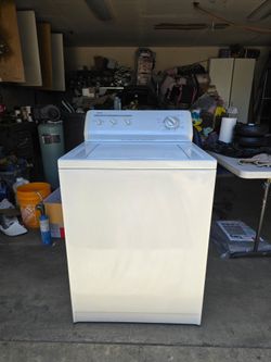 Washing Machine, Free Delivery !
