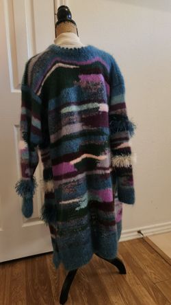 HAND KNIT