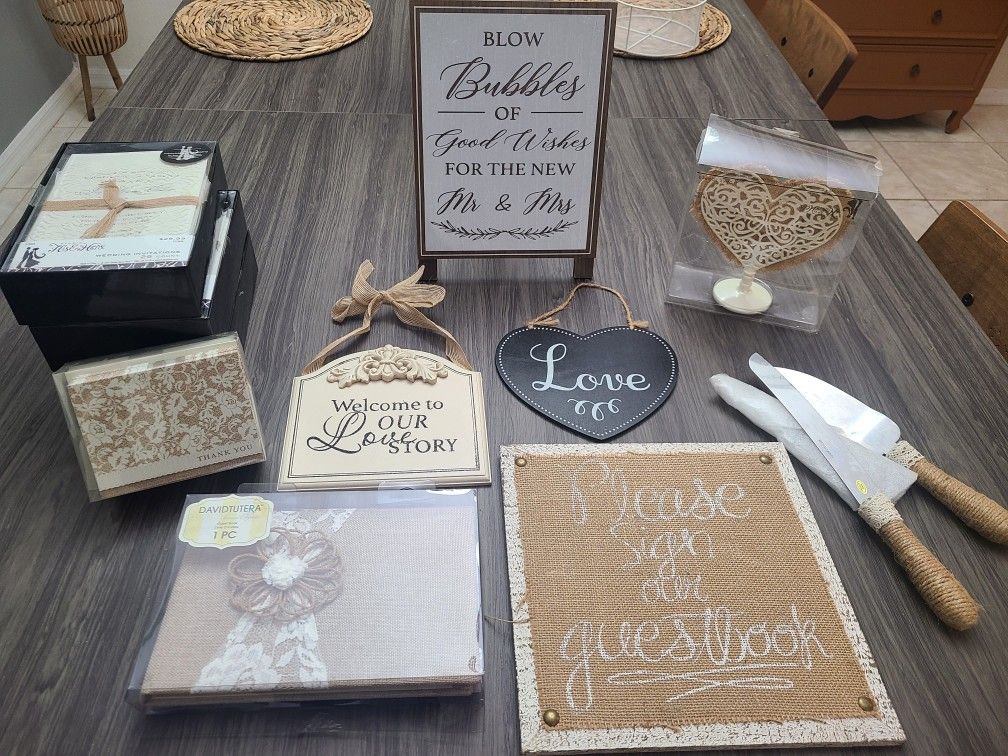 Rustic Lace & Burlap Wedding Items