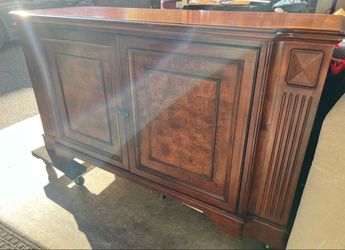 Free, solid wood console