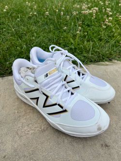 NB men’s cleats