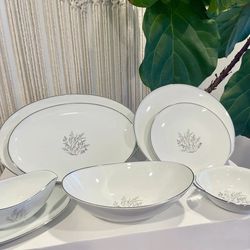 Noritake 182 Piece China Dinnerware Japanese Set - Taryn Pattern 5912 Porcelain