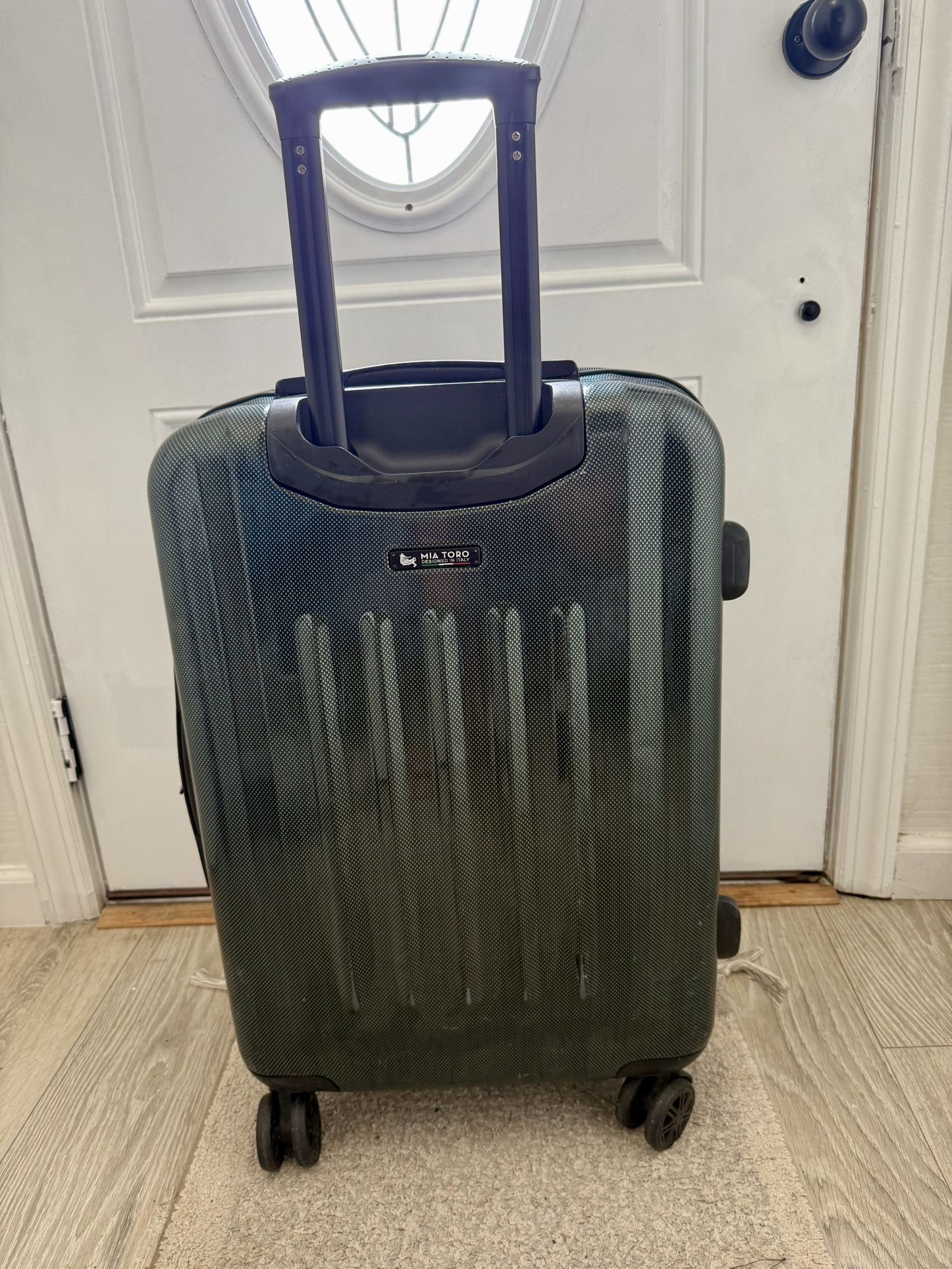 Hard Shell Luggage 24”