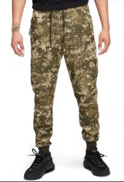 Nike Sportswear Tech Fleece Jogger Sweatpants Camo Green Men Sz 2XL HV5053-276 New