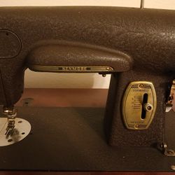 Antique Sewing Machine 
