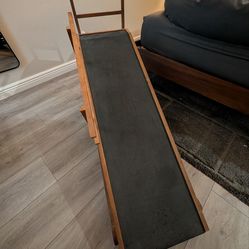 Adjustable Wood Pet Ramp (200lb Capacity)