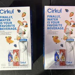 Cirkul 22oz Plastic Water Bottle Starter Kit with Blue Lid & 2 Flavor  Cartridges