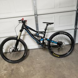 DOWNHILLS BIKE SPECIALIZED FULL SUSPENSION PRICE 800