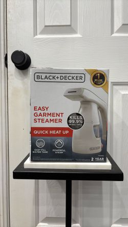 Black+Decker Portable Garment Steamer, Fast Heat HGS011F-LA