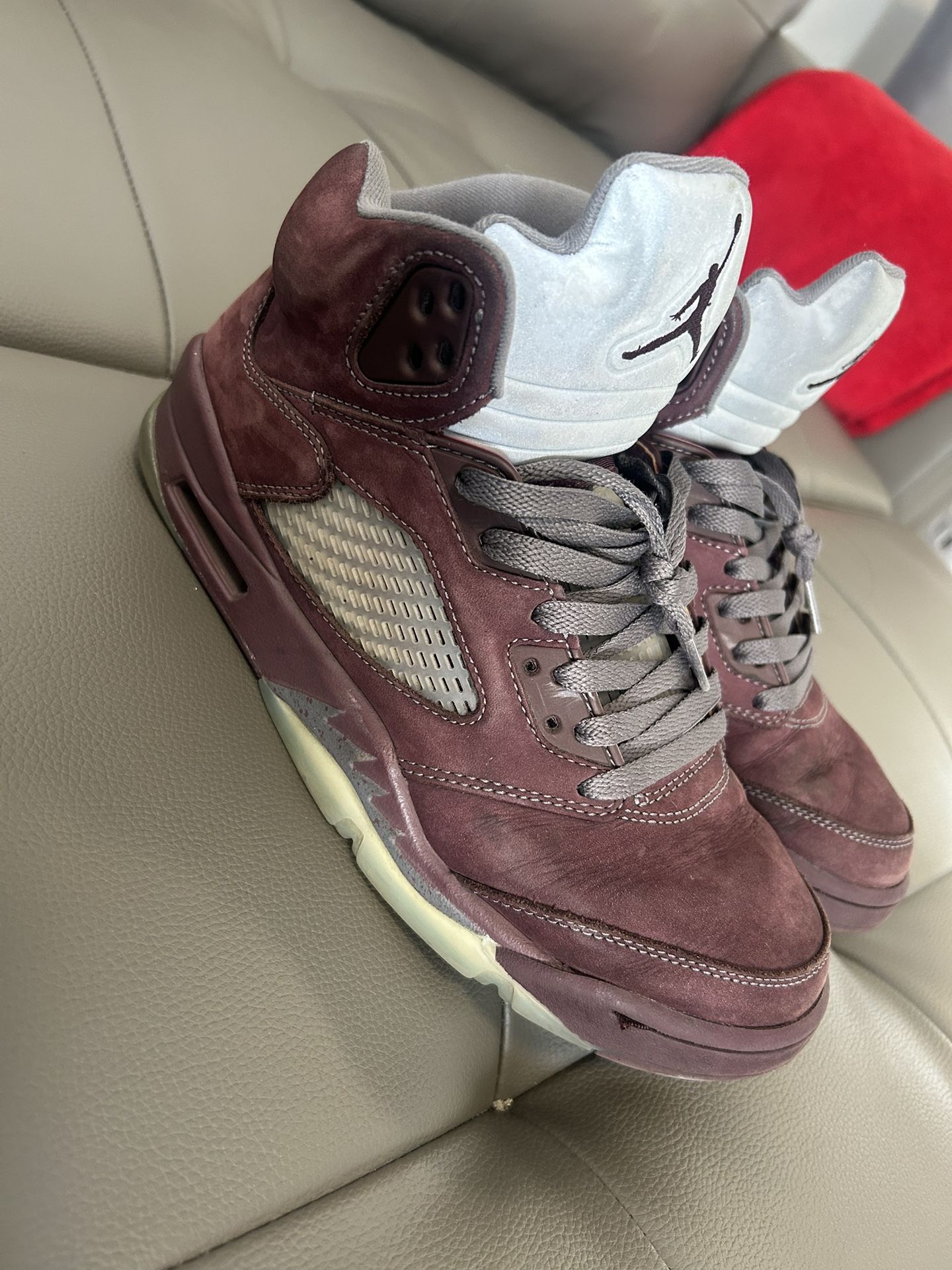 Jordan 5 Retro Burgundy
