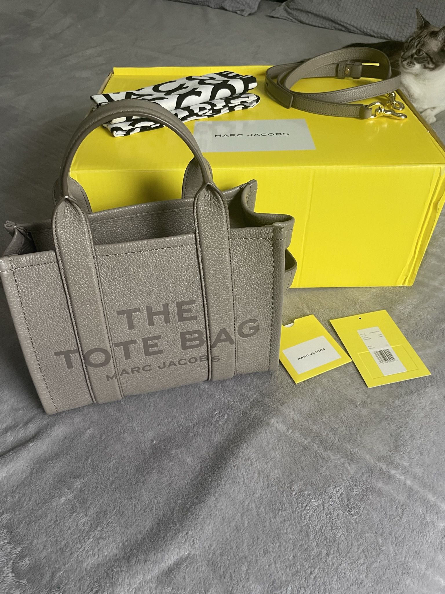 Marc Jacob’s Small leather Tote bag
