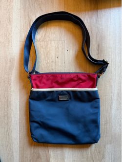 Classic Tommy Hilfiger Nylon Crossbody Bag