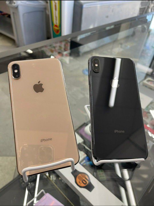 iPhone XS Max 64GB Unlocked like new / still guarantee / It's a store Buy with Confidence 