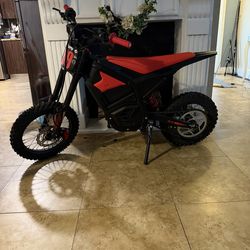 🔥 Yozma IN10 Electric Dirt Bike – Only 243 Miles – $1100 OBO 🔥