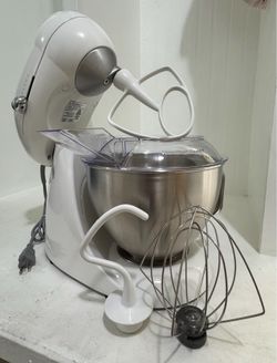 Hamilton Beach Stand Mixer: 4.5 Quart