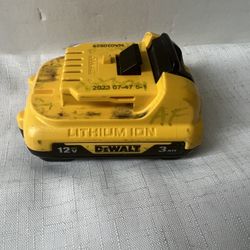 Dewalt Dcb124. ##4444