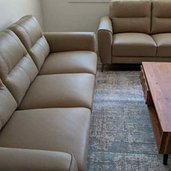 New Top Grain Leather Couch and Loveseat! Free Delivery 🚚!