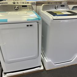 Samsung White Washer And Gas Dryer Set 