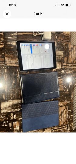 Apple iPad 5th Generation 9.7" 32GB Wi‑Fi Tablet - Space Gray (MP2F2LL/A)
