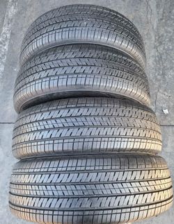 215 65 17 BRIDGESTONE I sell this Seth of tires with 90%of Life the 4