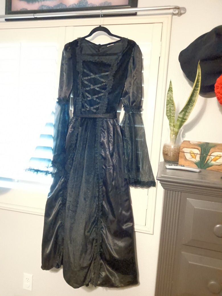 Victorian Long Sleeve Dress
