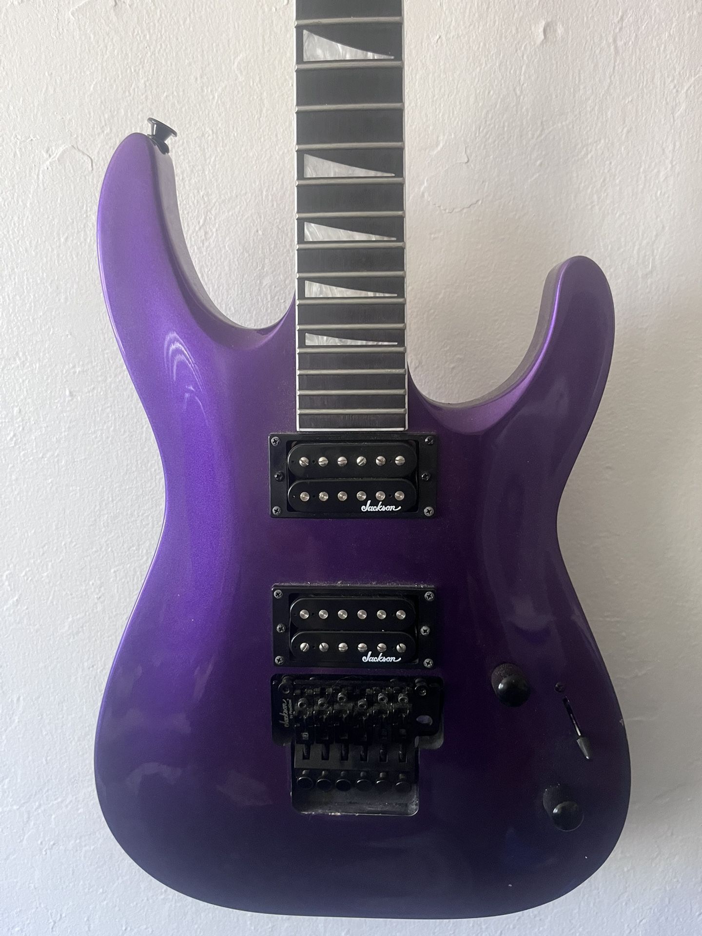 Jackson Dinky JS32 (NEED GONE ASAP)