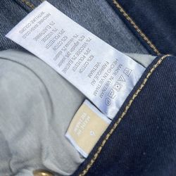 Two ladies jeans Levi & Michael KORS  28 & Sz 6