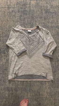 Columbia Gray Embroidered 3/4 Sleeve Top