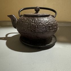 Vintage Cast-Iron Japanese Teapot