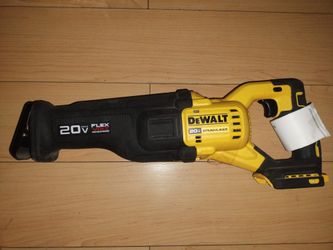 NEW!!  DEWALT 20V MAX Lithium Ion Cordless Brushless Reciprocating Saw with FLEXVOLT ADVANTAGE (Tool Only)