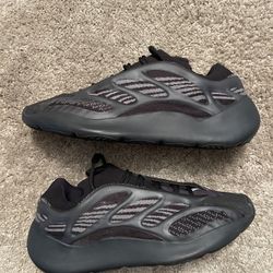 Yeezy 700 V3 “ Dark Glow”