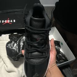 Jordan 11 Low- 72-10