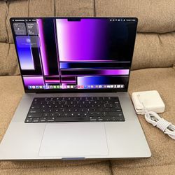 2021/2022 MacBook Pro 16” , M1 Pro ,32gb Ram, 512gb SSD, 56 Battery Cycle, Fash